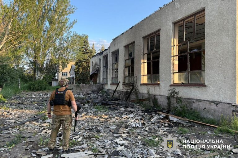 Перегляньте новину: В результате российских обстрелов погибли три человека, еще двое ранены: как прошло 2 июня в Донецкой области (СВОДКА) В результате российских обстрелов погибли три человека, еще двое ранены: как прошло 2 июня в Донецкой области (СВОДКА)