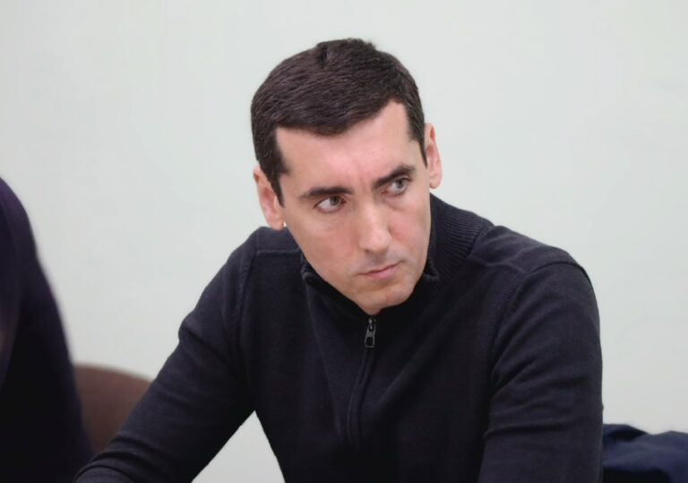 Як переселенцям з Добропільської громади звернутися до керівництва військової адміністрації: графік прийомів у 2026 році