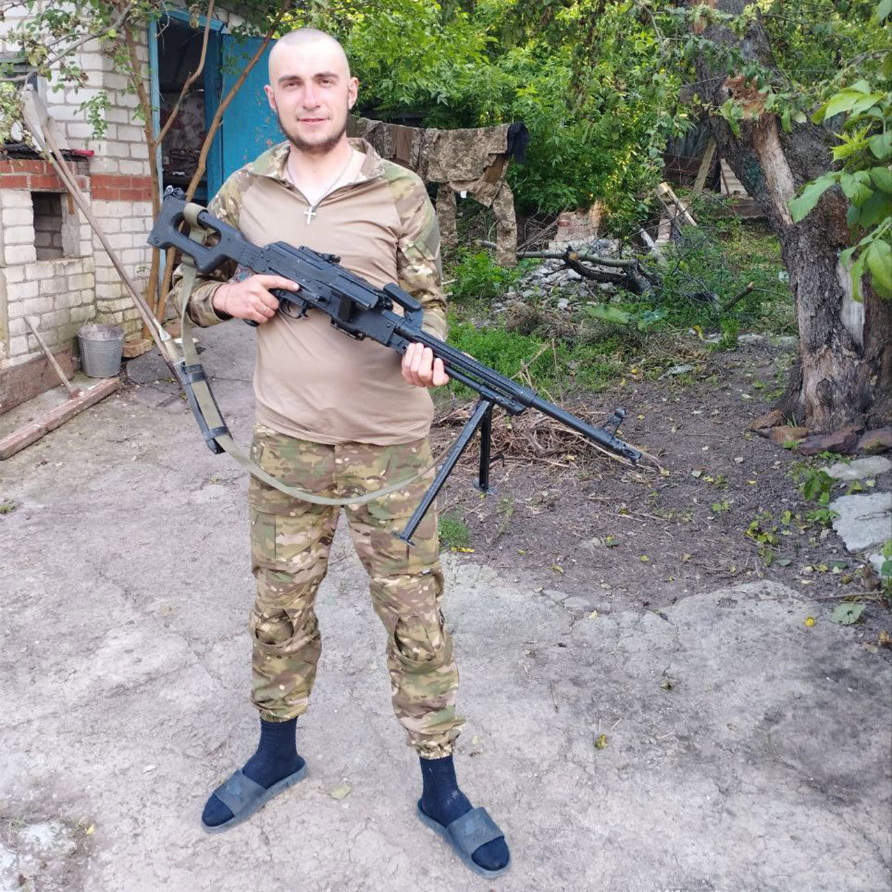 Зображення до посту: “Не встигли на дві години, щоб побачити його живим”: згадаймо Романа Гурського, який загинув, боронячи Соледарську громаду