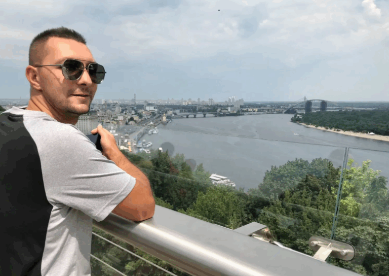 Минута молчания: вспомним Расима Аллахвердиева из Мариуполя, погибшего во время обороны родного города