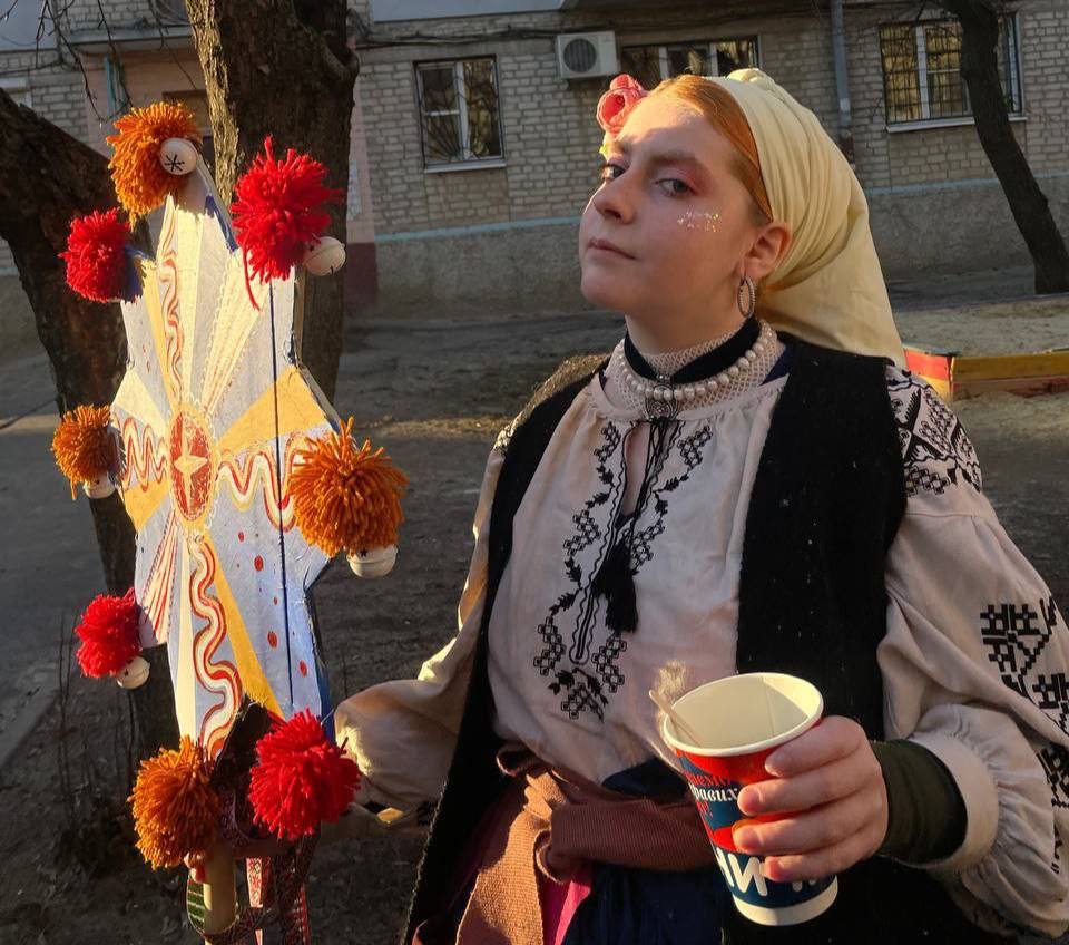 Зображення до посту: “Я боялася, що мене не впустять в Україну”: історія дівчини, яка втекла з окупованої Макіївки й почала нове життя у Харкові