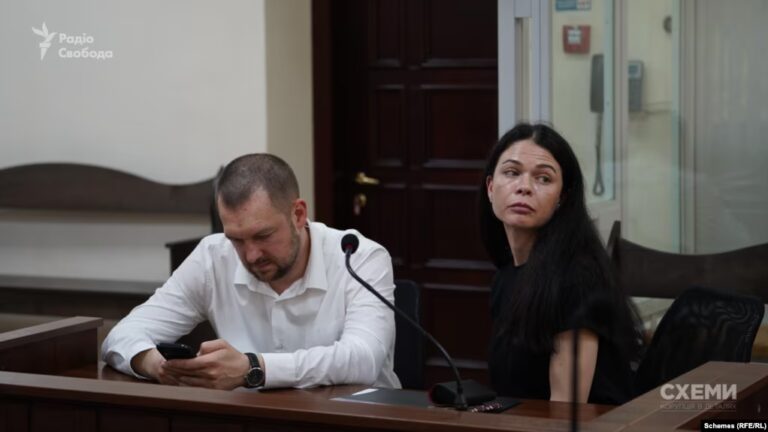 Дело Кириленко: ВАКС в 37 раз уменьшил размер залога для жены экс-главы ДонОВА, которую подозревают в пособничестве