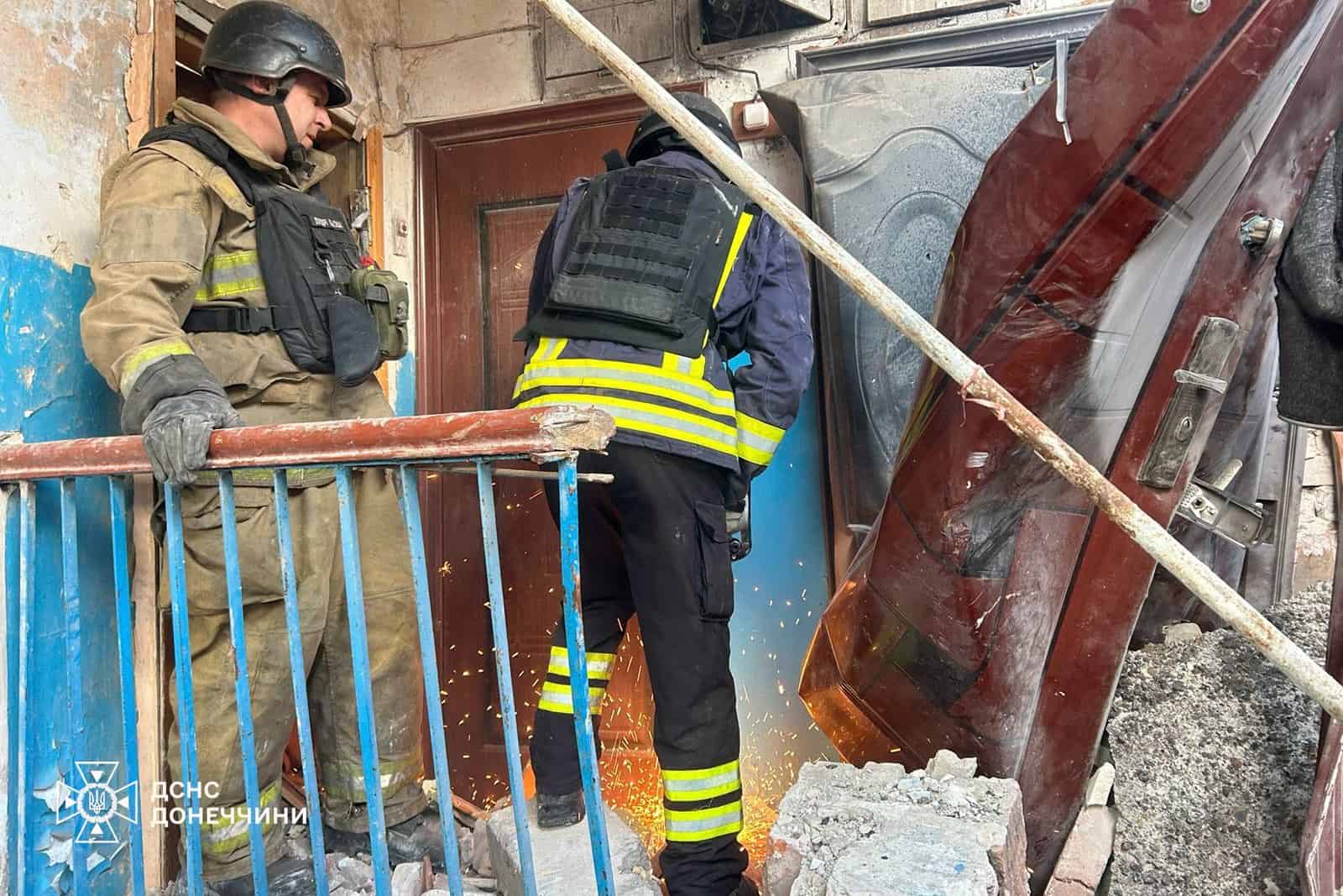 Зображення до посту: Як бути готовим до пожежі у житлі в умовах війни та діяти у випадку займання: поради ДСНС