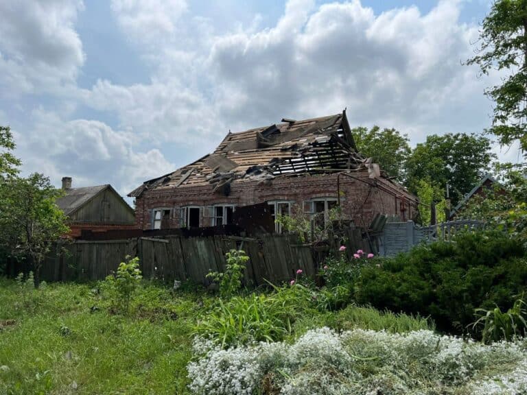 Двоє загиблих, один поранений через ранковий обстріл Костянтинівки