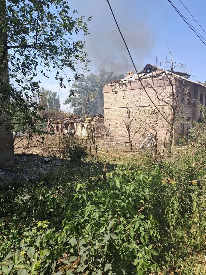 Зображення до посту: Троє поранених: 26 липня росіяни вдарили трьома КАБами по Костянтинівці