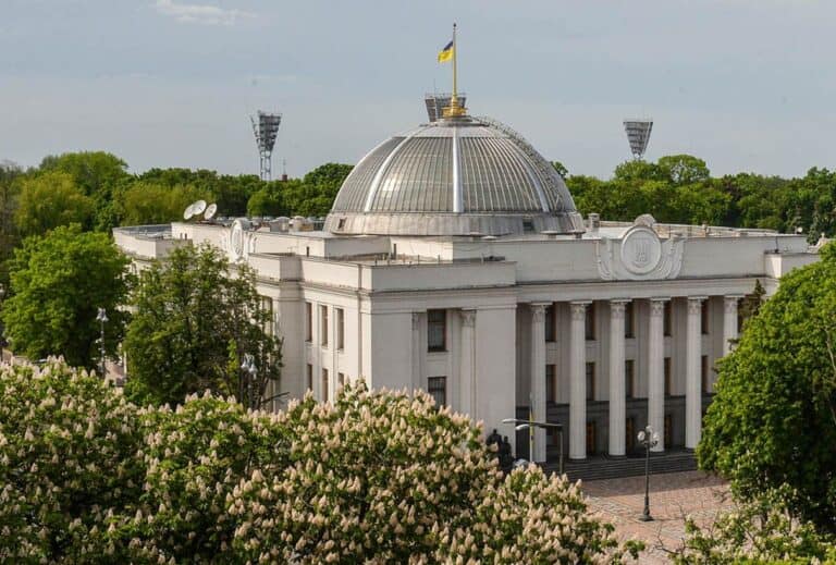 Верховна Рада пішла на перерву майже до кінця серпня, — нардеп