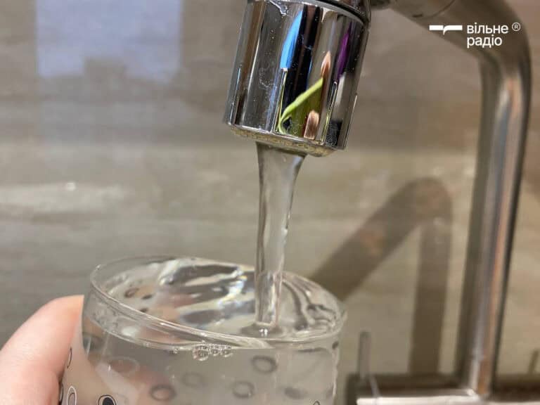У районі Черевківки у Слов’янську добу не буде води: коли обіцяють відновити
