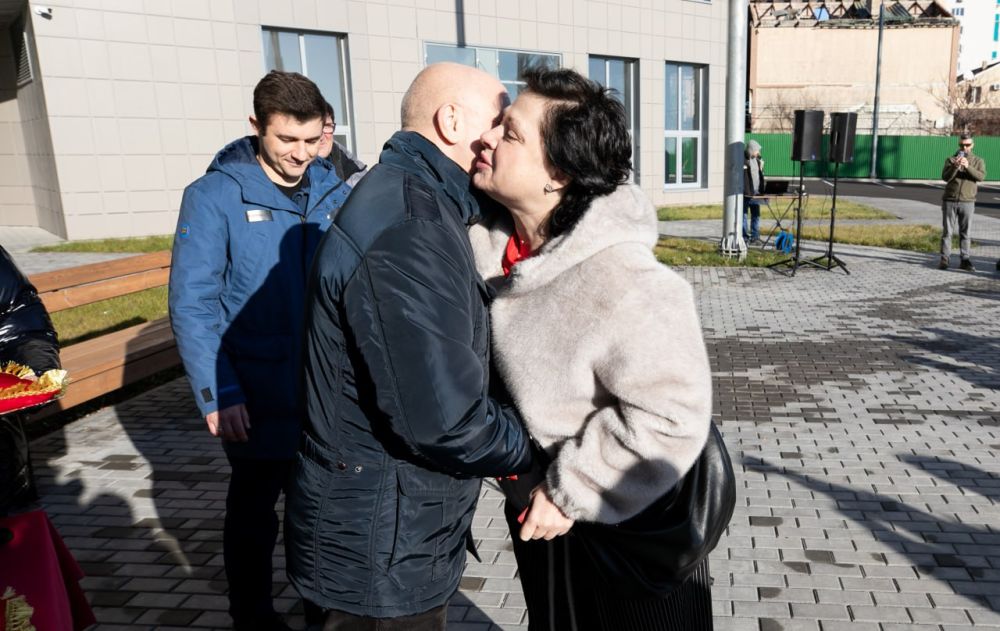 Зображення до посту: Безхатьки проти волі: як окупаційна “влада ДНР” залишає жителів Маріуполя без житла та що пропонує натомість