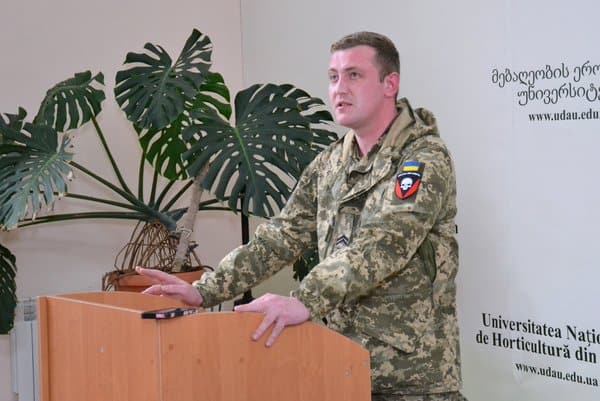 Зображення до посту: Контракт для молоді й служба після 60: що пропонує армія для чоловіків не призовного віку