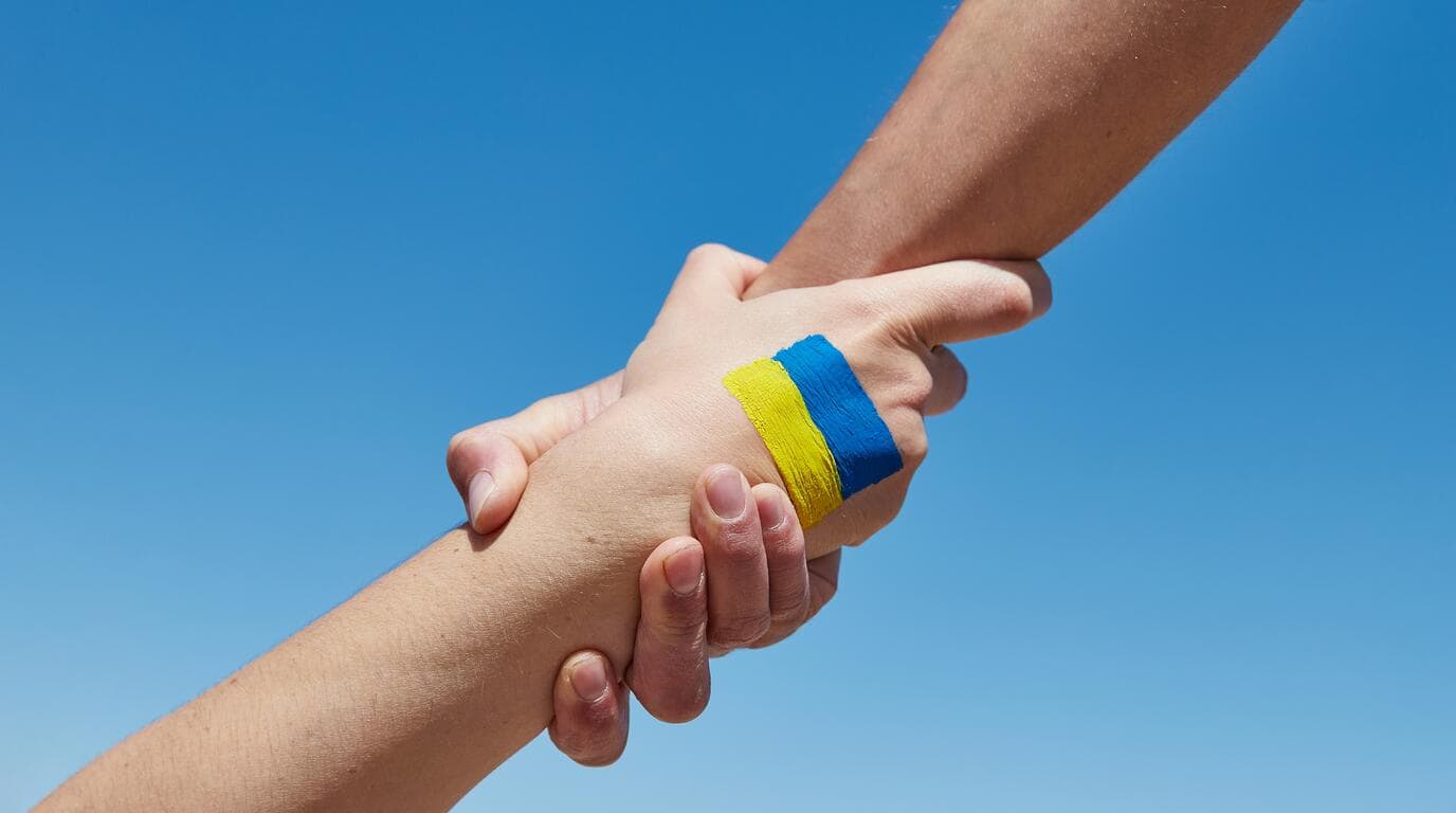 З Росії на підконтрольну територію повернули 18-річну дівчину з Маріуполя