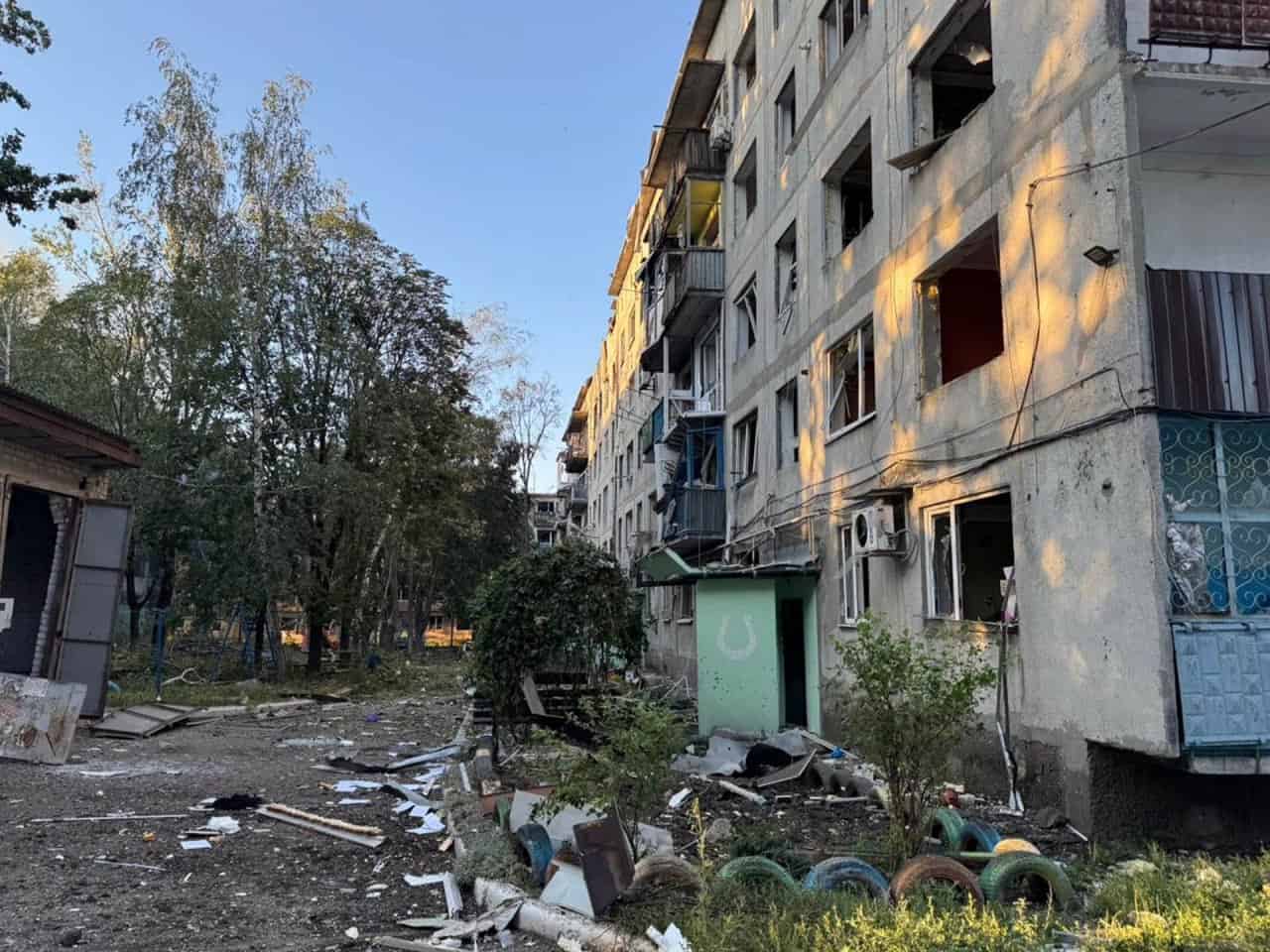 Обстріл Родинського 15 липня поранені четверо