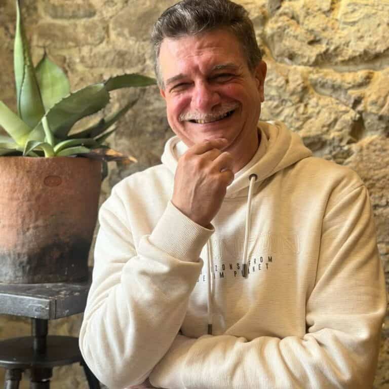 “Я знав, що виживу”: як ветеран із Маріуполя після полону будує нове життя в Ужгороді