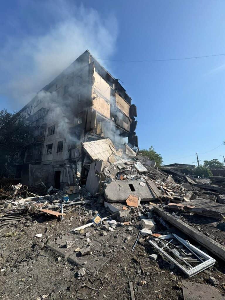 Перегляньте новину: Один погибший, семеро раненых в результате российских ударов по Донетчине на 7 июля Один погибший, семеро раненых в результате российских ударов по Донетчине на 7 июля