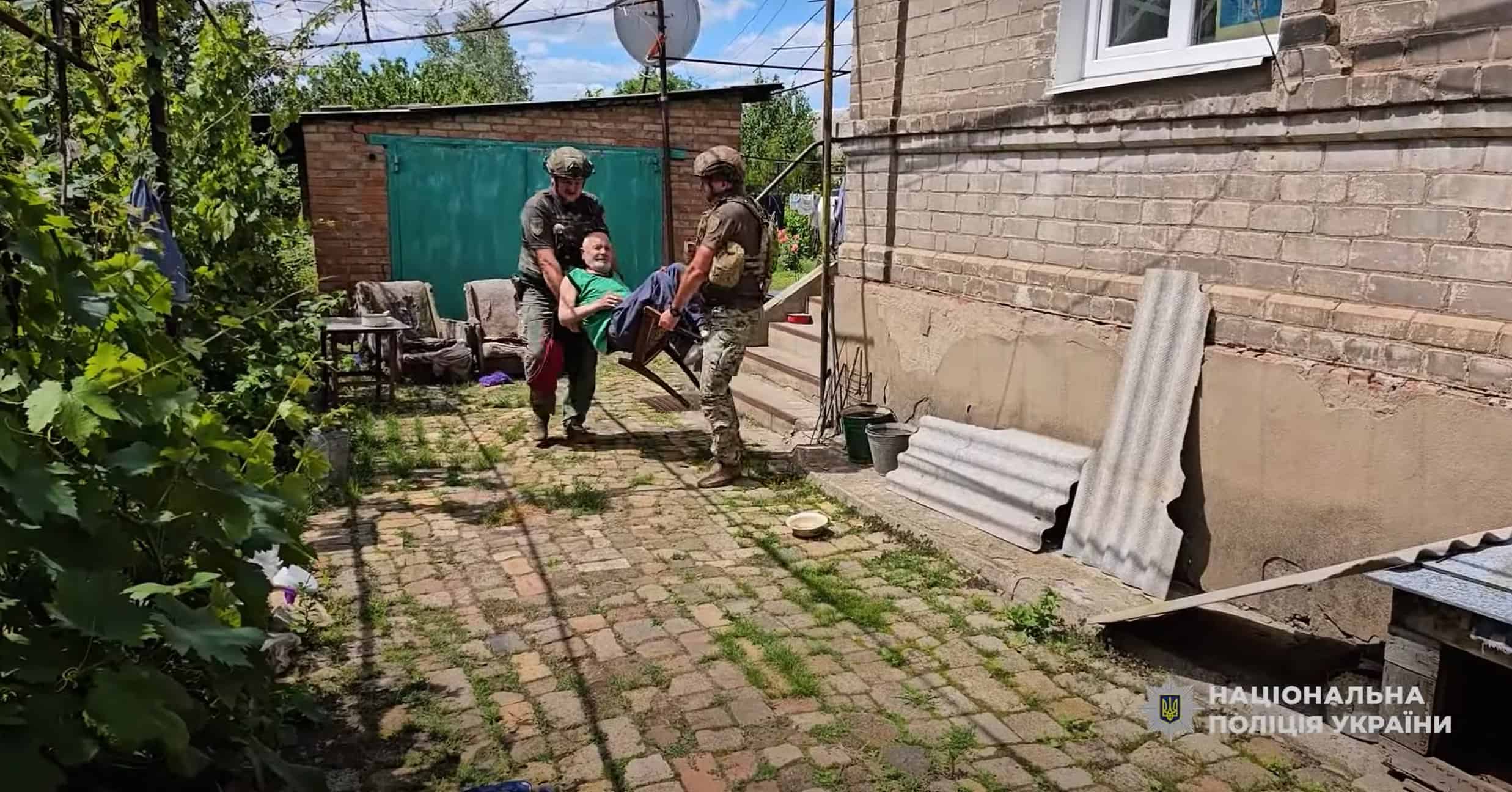 Евакуація людей з Костянтинівки влітку 2025 року