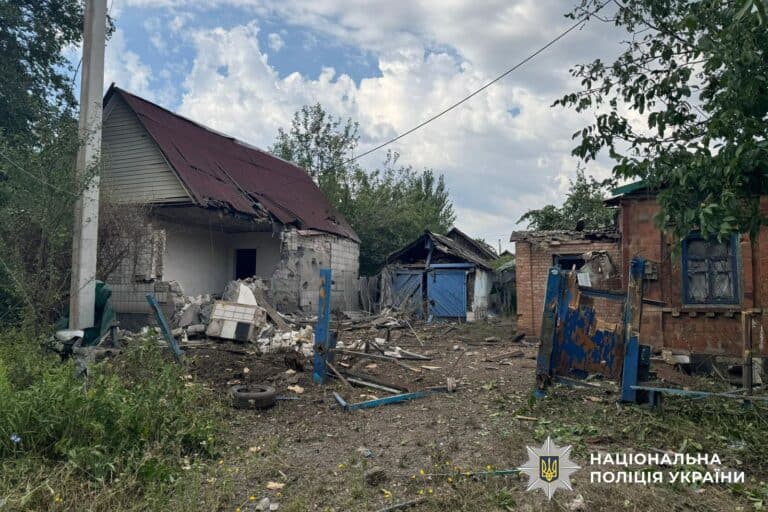 В результате российских обстрелов ранены шесть мирных жителей: как прошли сутки 23 июля на Донетчине (СВОДКА)