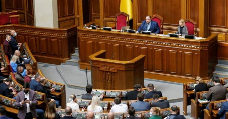 Верховная Рада рассмотрит законопроект Зеленского о НАБУ и САП 31 июля, — Стефанчук