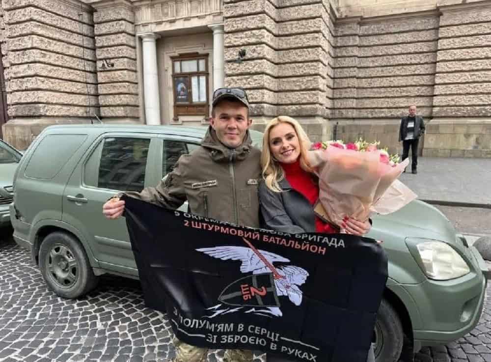Зображення до посту: Любив вирощувати квіти та готувати: згадаймо Дмитра Наконечного, який загинув на Покровському напрямку