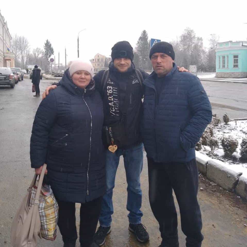 Зображення до посту: Завжди турбувався про людей і тварин: згадаймо захисника Андрія Іщенка з позивним “Чегевара”