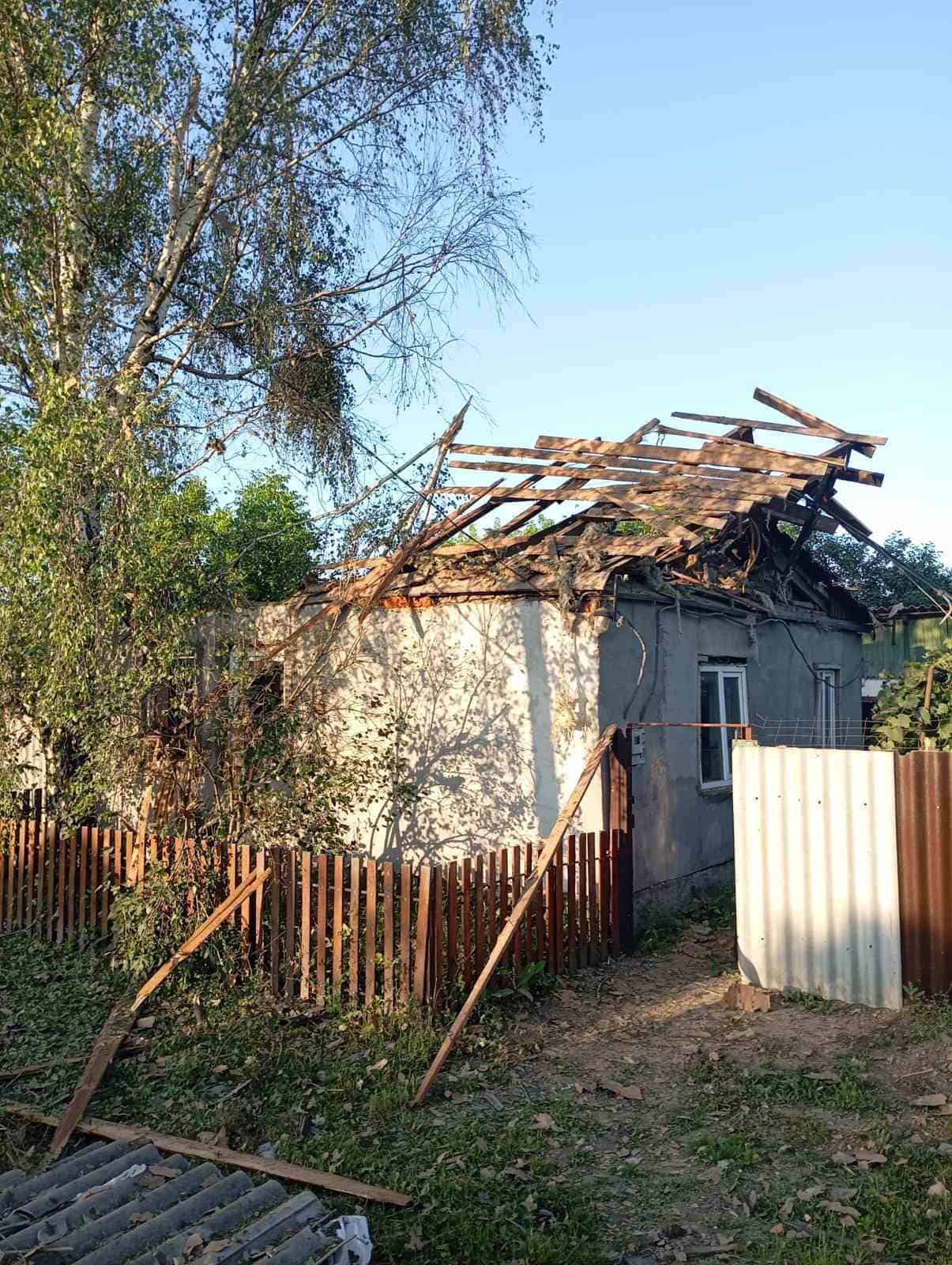 Будинок, пошкоджений внаслідок удару по Костянтинівці з 
