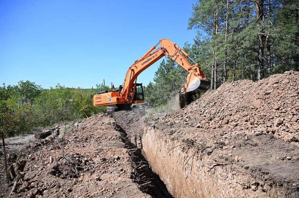 Росіяни планують збудувати новий водогін у Макіївці, який нібито знизить темпи втрати води (деталі)