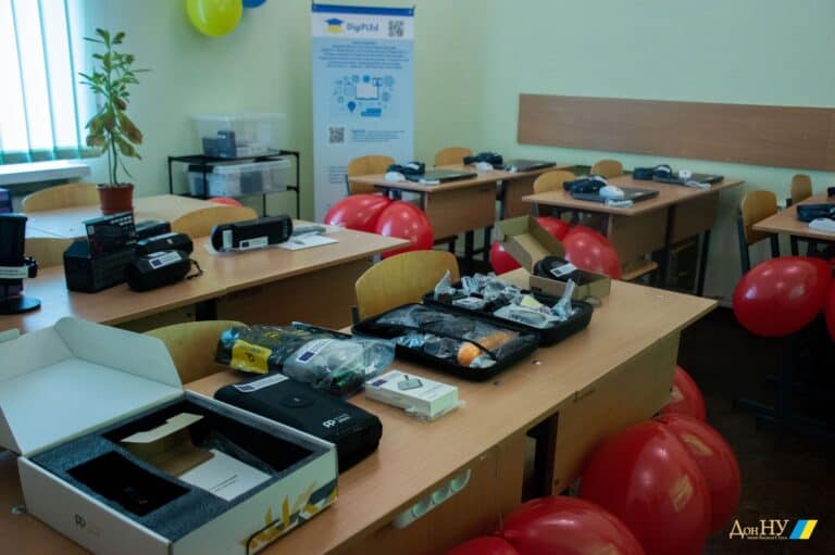 Высшее учебное заведение из Донецкой области в Виннице открыло цифровую аудиторию для филологов