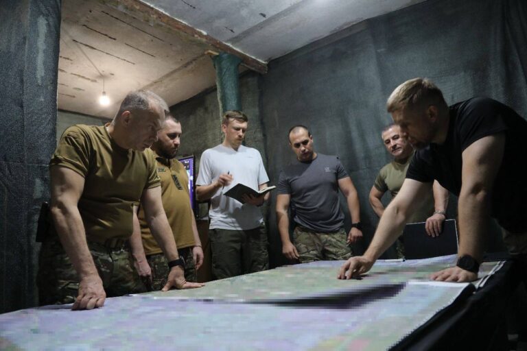 Найскладніша ситуація на Покровському, Добропільському та Новопавлівському напрямках, — Сирський