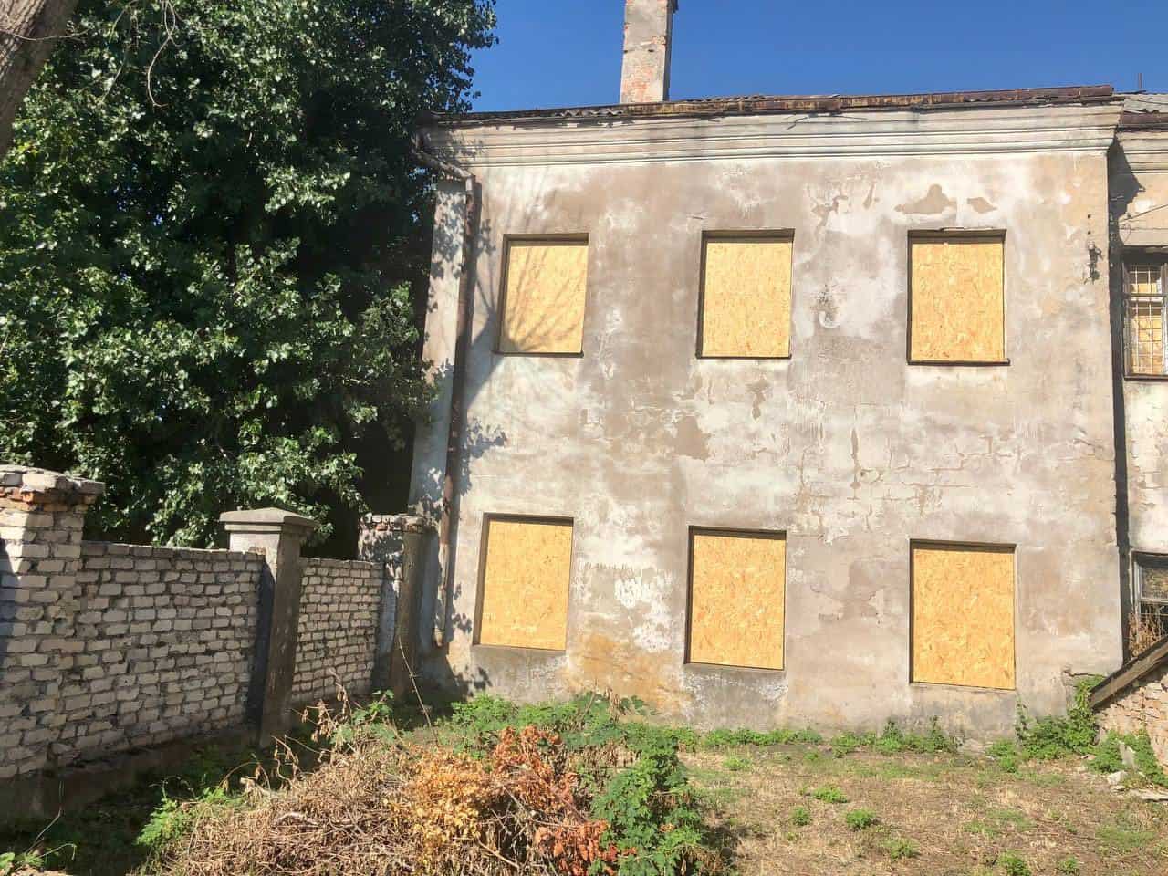 У місті П'ятихатки частково відновили роботу центру для ВПО: які послуги вже можна отримати