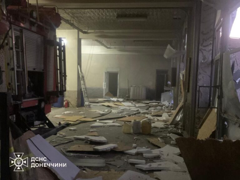 Російські загарбники атакували пожежно-рятувальну частину у Костянтинівці: що відомо
