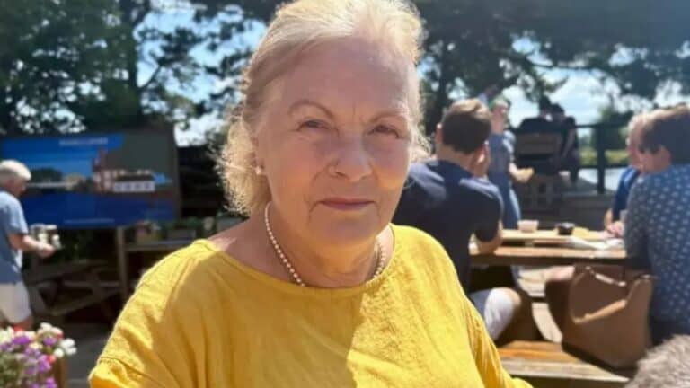 “Виїхала на Бахмутську трасу”: на Донеччині загинула 69-річна волонтерка із Великої Британії