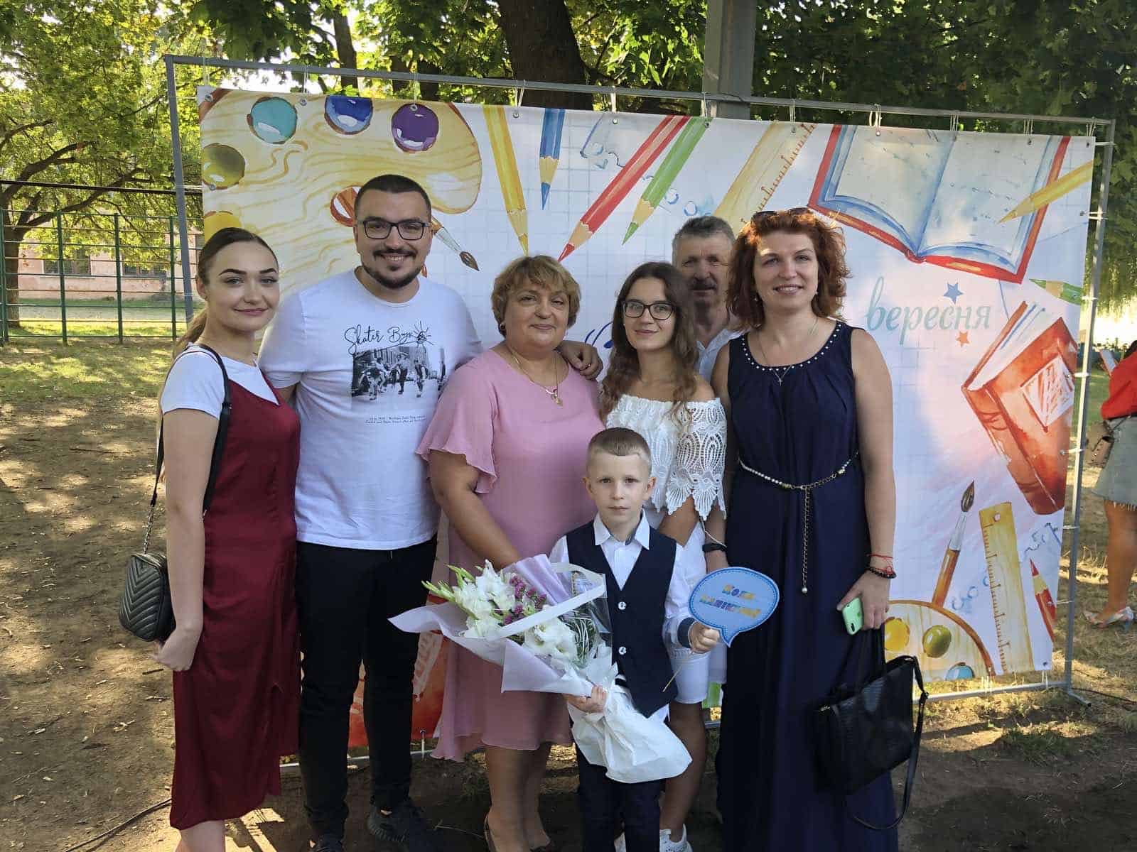 Зображення до посту: Повернувся з Німеччини, щоб захищати країну: згадаймо актора “Ліги Сміху” Романа Іваненка, який боронив Вугледар