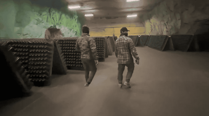 Зображення до посту: Окупанти заявили, що у підземних галереях Artwinery є близько 6 мільйонів пляшок ігристого