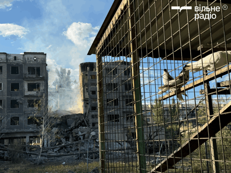 «Город стремительной эвакуации»: как выглядит Белозерское после российских атак в августе 2025 года (фоторепортаж)