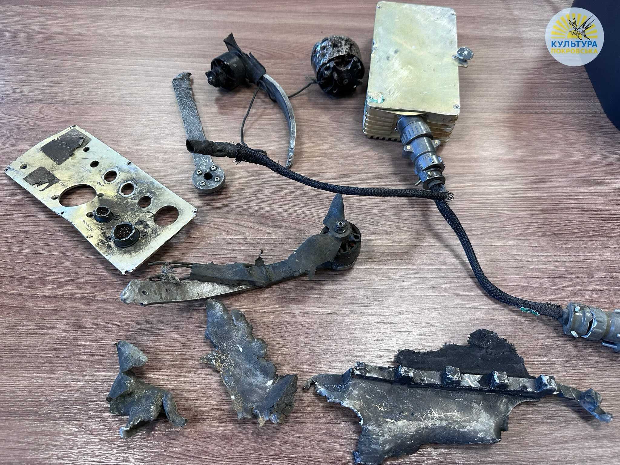 Покровський музей поповнили уламками російської “Герані-2” та FPV-дронів