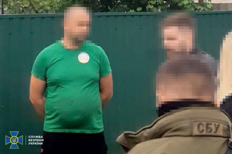 СБУ затримала чоловіка, який міг наводити удари на позиції оборонців Слов’янська: який термін йому загрожує