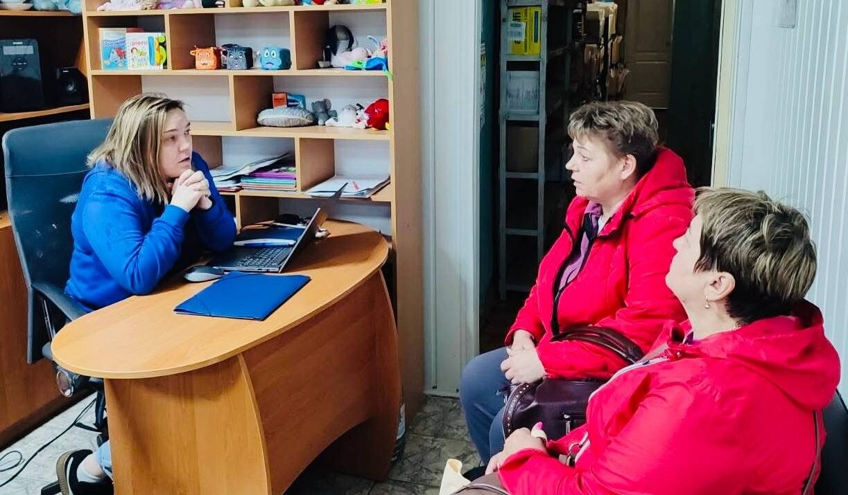 У Дніпро проведуть консультації юриста, психолога та соцпрацівника для ВПО з Покровська: як долучитися