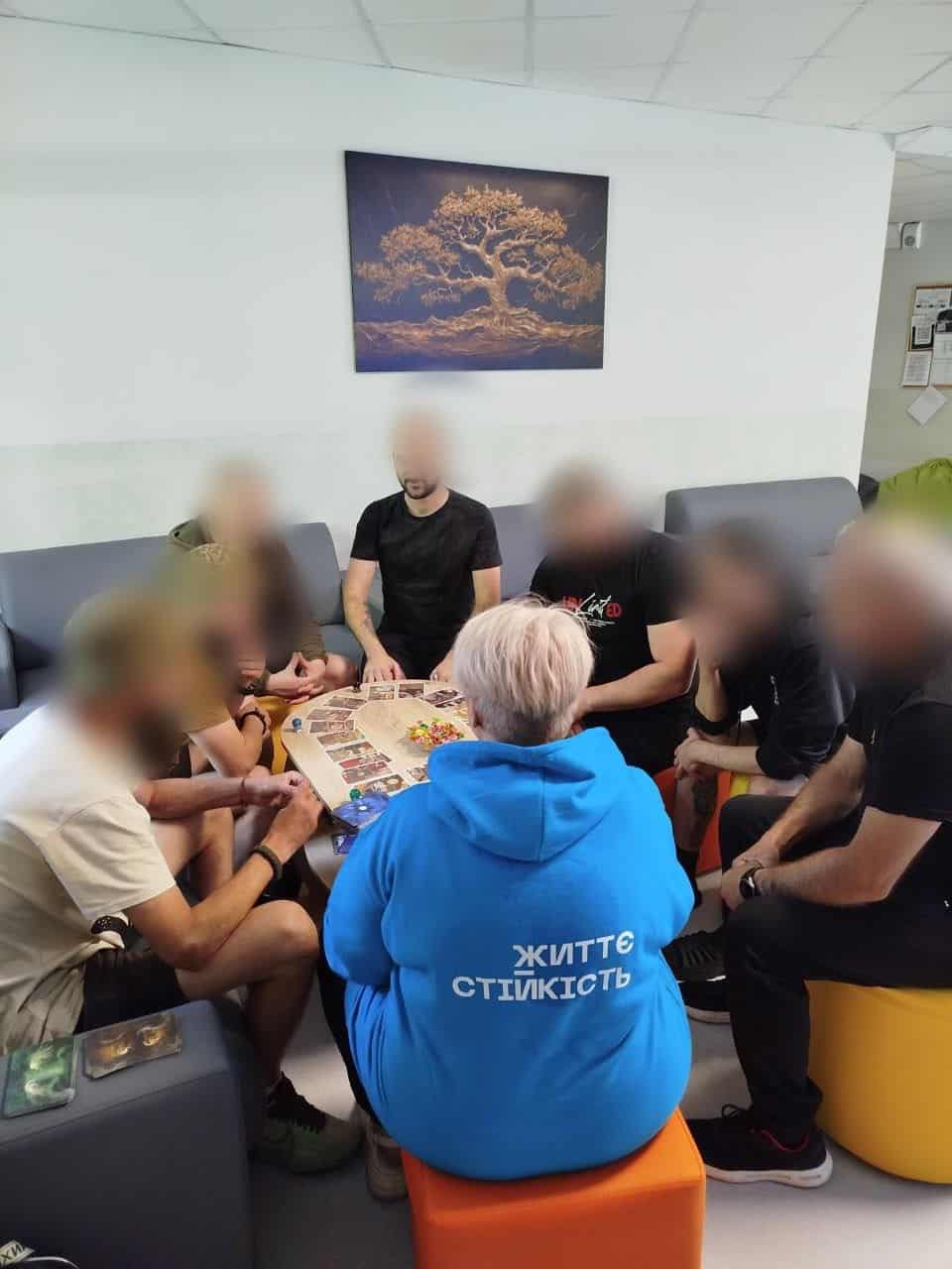 Зображення до посту: У Києві рік працює Центр життєстійкості “Мангуш”: як громада підтримує переселенців