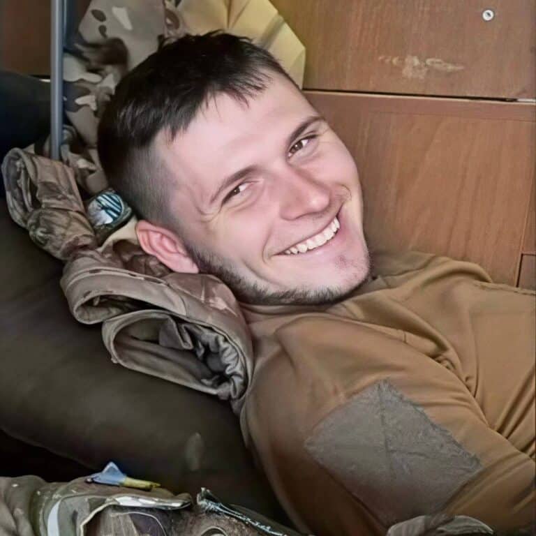 “Він допомагав кожному, хто цього потребував”: згадаймо 21-річного захисника Іллю Кропиву