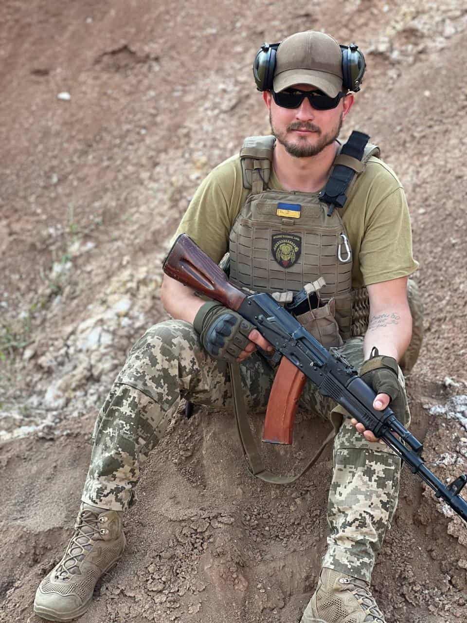 Зображення до посту: “Він поруч, просто трошки інакше”: вшануємо військового Андрія Лисаковського