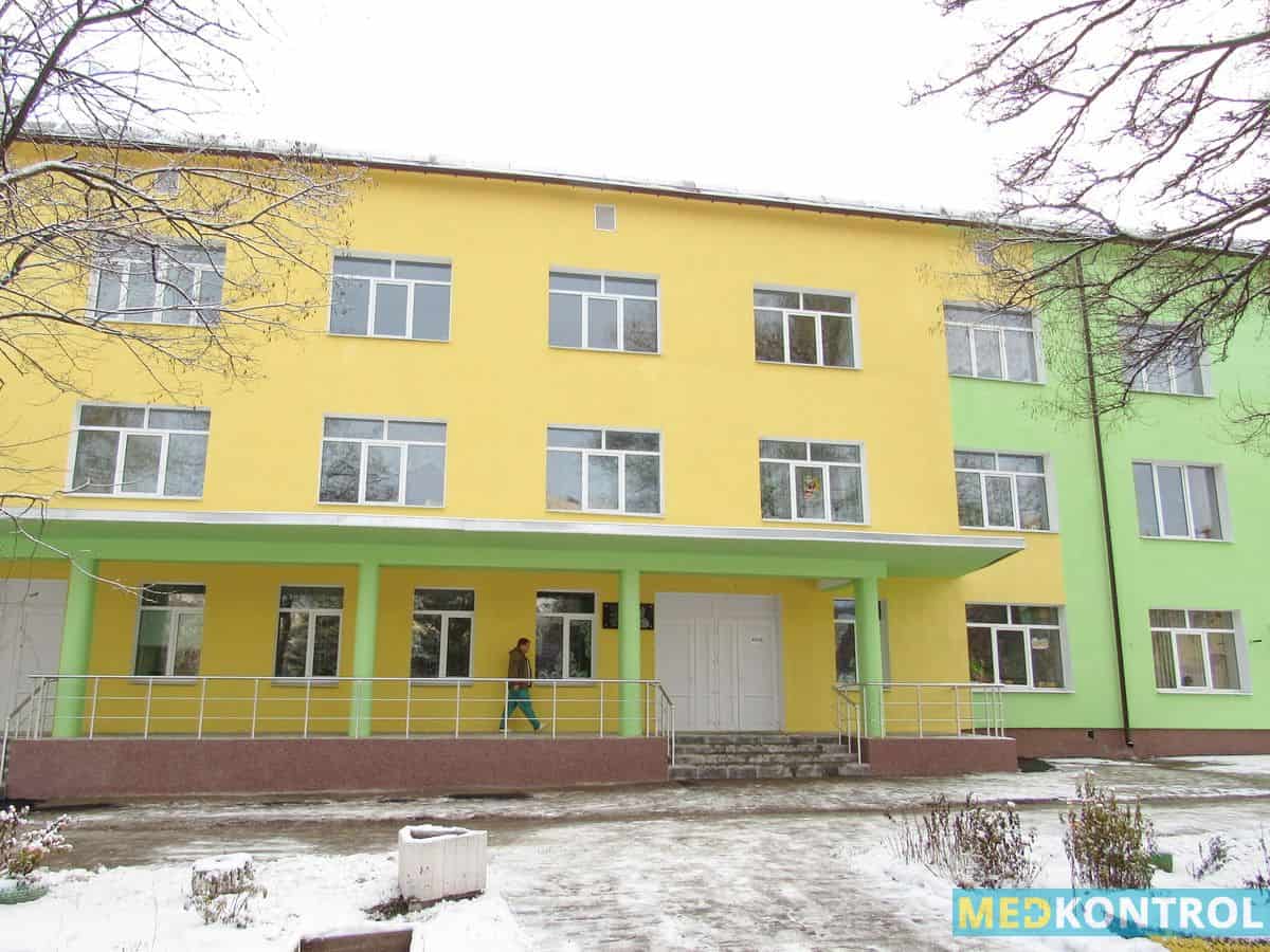 Пологове відділення до російського авіаудару 9 березня 2022 року. Фото: MedKontrol Маріуполь