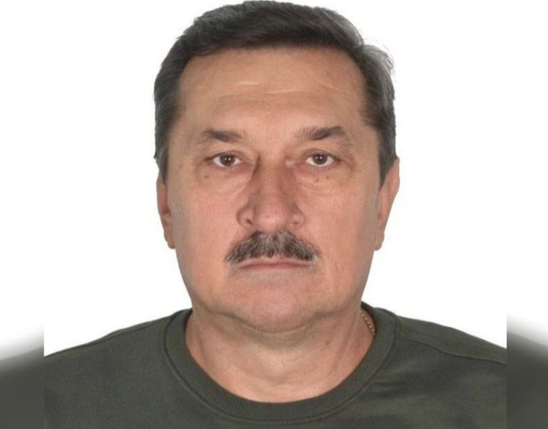 Перегляньте новину: Зеленский назначил Владимира Колосова главой Покровской районной ГА: что о нем известно Зеленский назначил Владимира Колосова главой Покровской районной ГА: что о нем известно