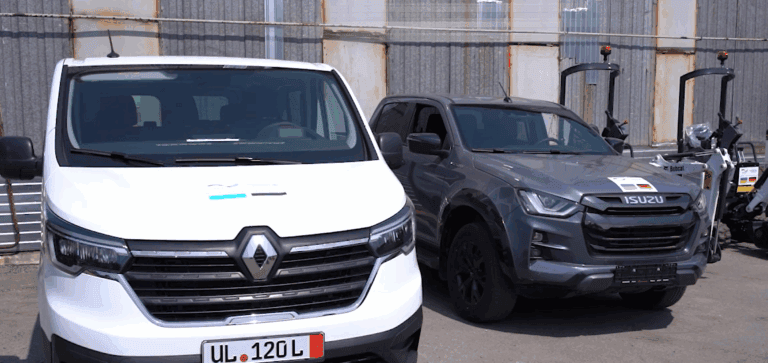 Прифронтовые громады Донецкой области получили эвакуационные автомобили и оборудование для разбора завалов