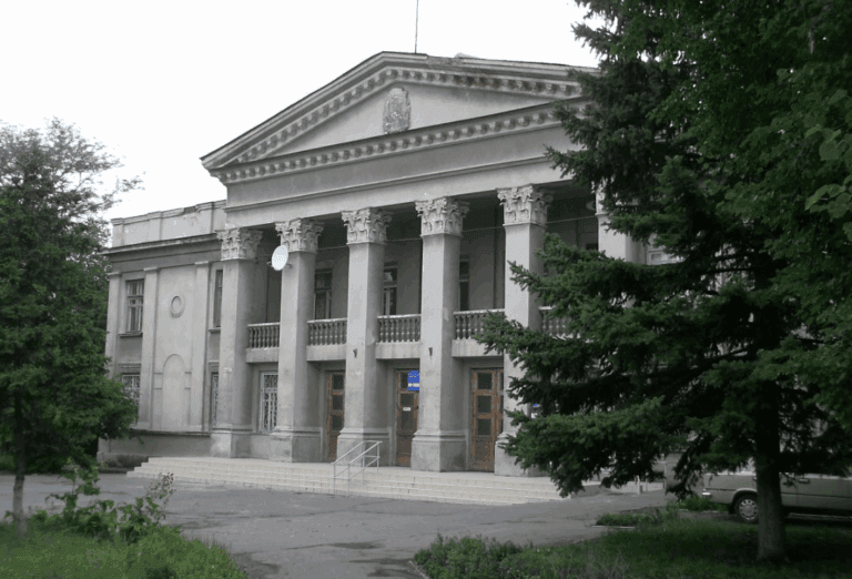 У Краматорську планують частково відремонтувати палац культури “Будівельник” за майже півмільйона гривень