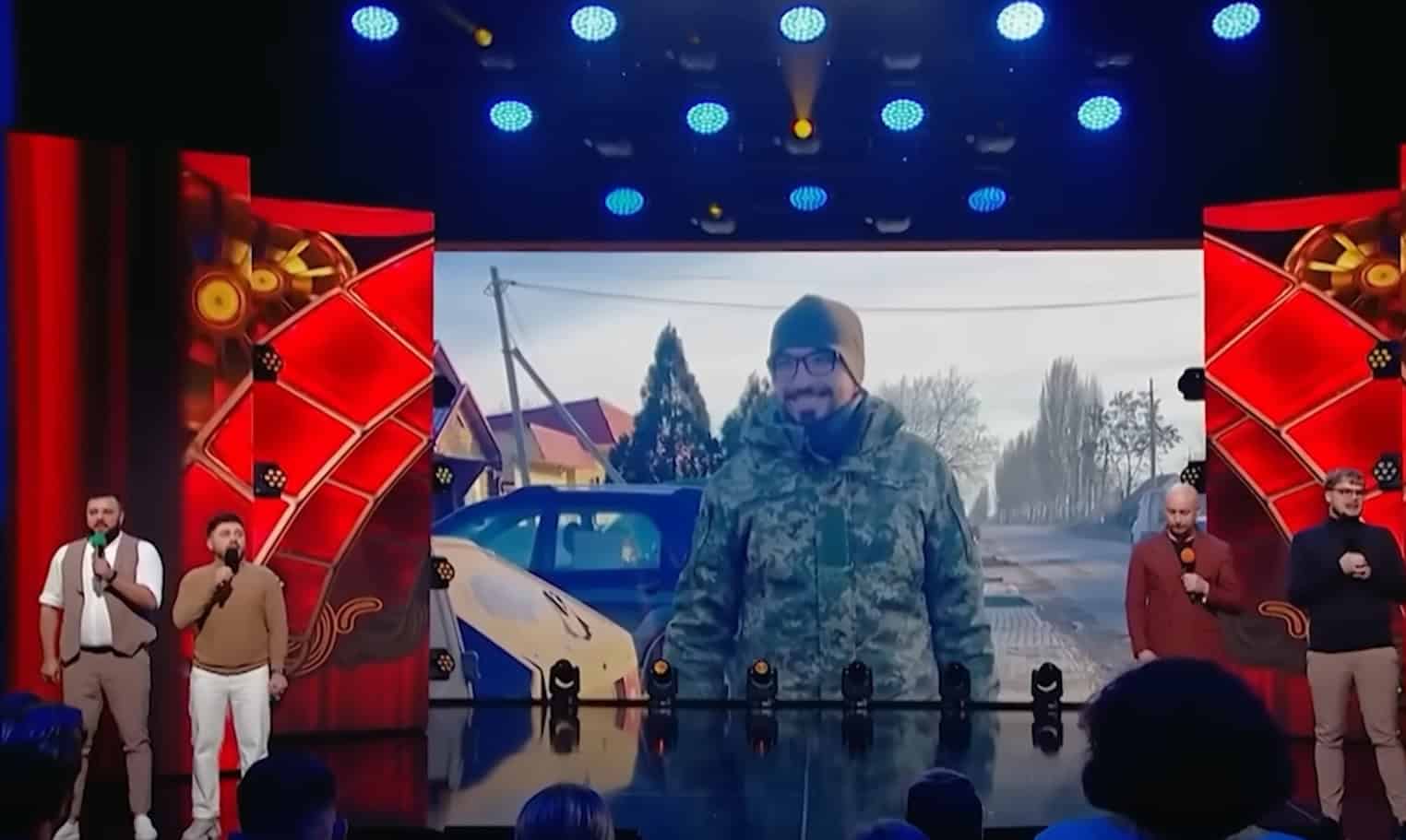 Зображення до посту: Повернувся з Німеччини, щоб захищати країну: згадаймо актора “Ліги Сміху” Романа Іваненка, який боронив Вугледар