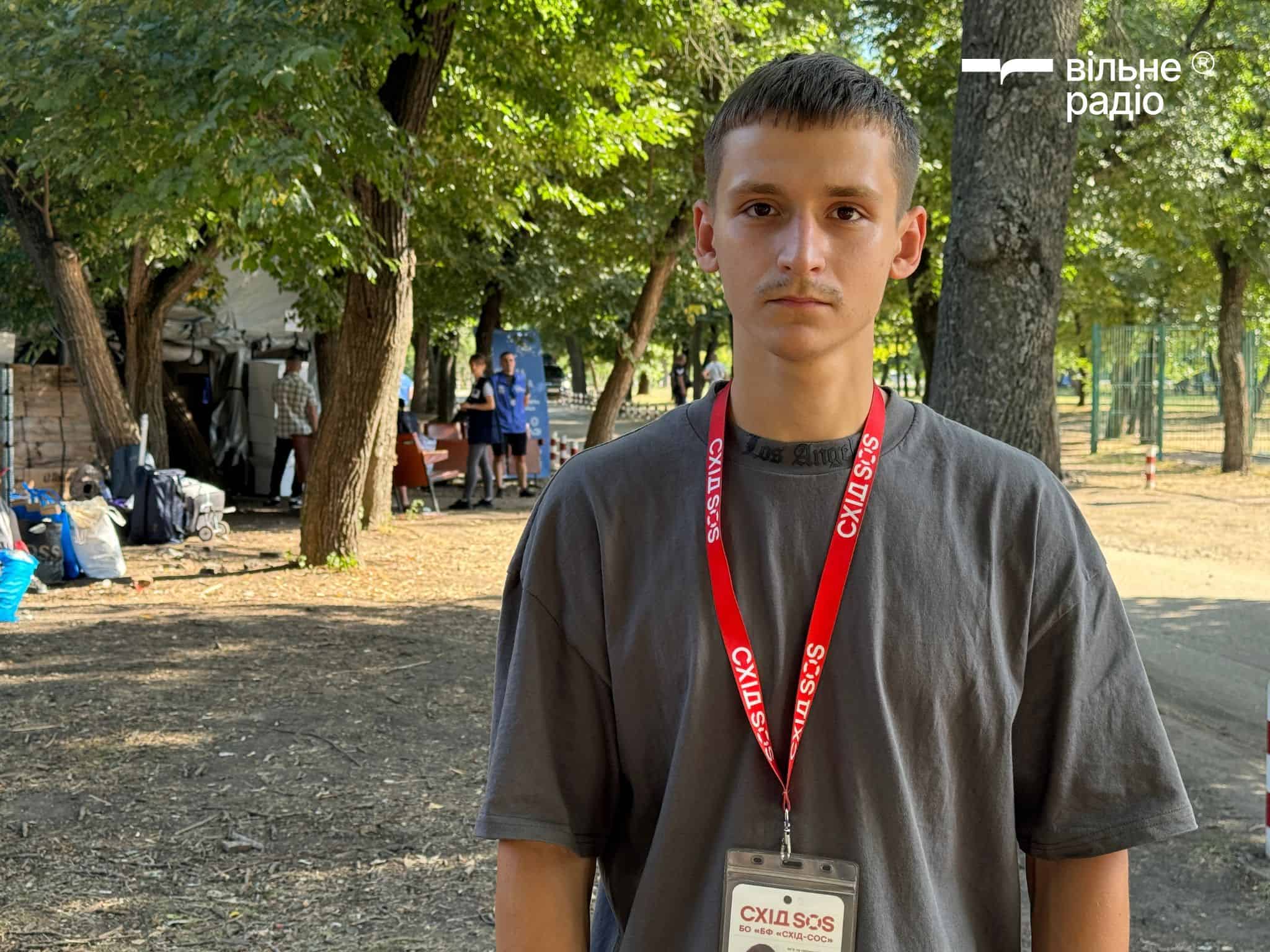 Зображення до посту: «Ситуация выравнивается». День в транзитном центре Павлограда после открытия новых пунктов (репортаж)