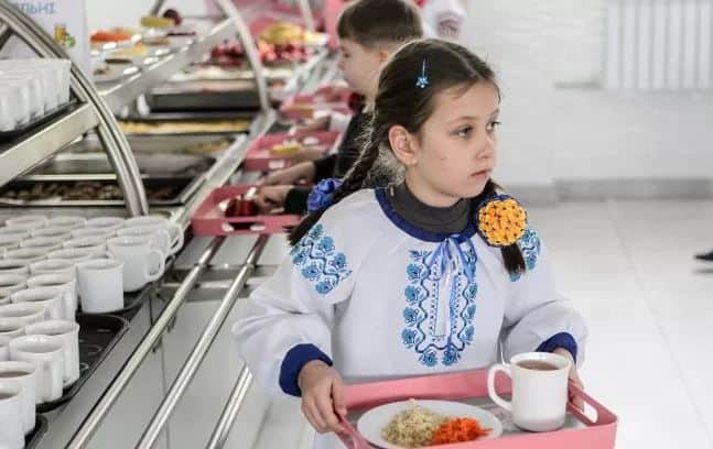 ЄС виділить 200 мільйонів євро на шкільні обіди для українських учнів: деталі