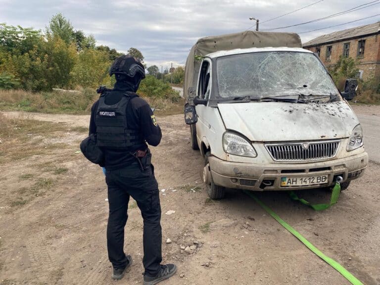 Перегляньте новину: Двоє людей загинули, ще одна дістала поранень через російські атаки на Костянтинівку 29 вересня Двоє людей загинули, ще одна дістала поранень через російські атаки на Костянтинівку 29 вересня