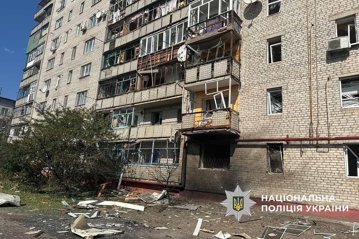 Зруйновані будинки після ударів у Дружківці