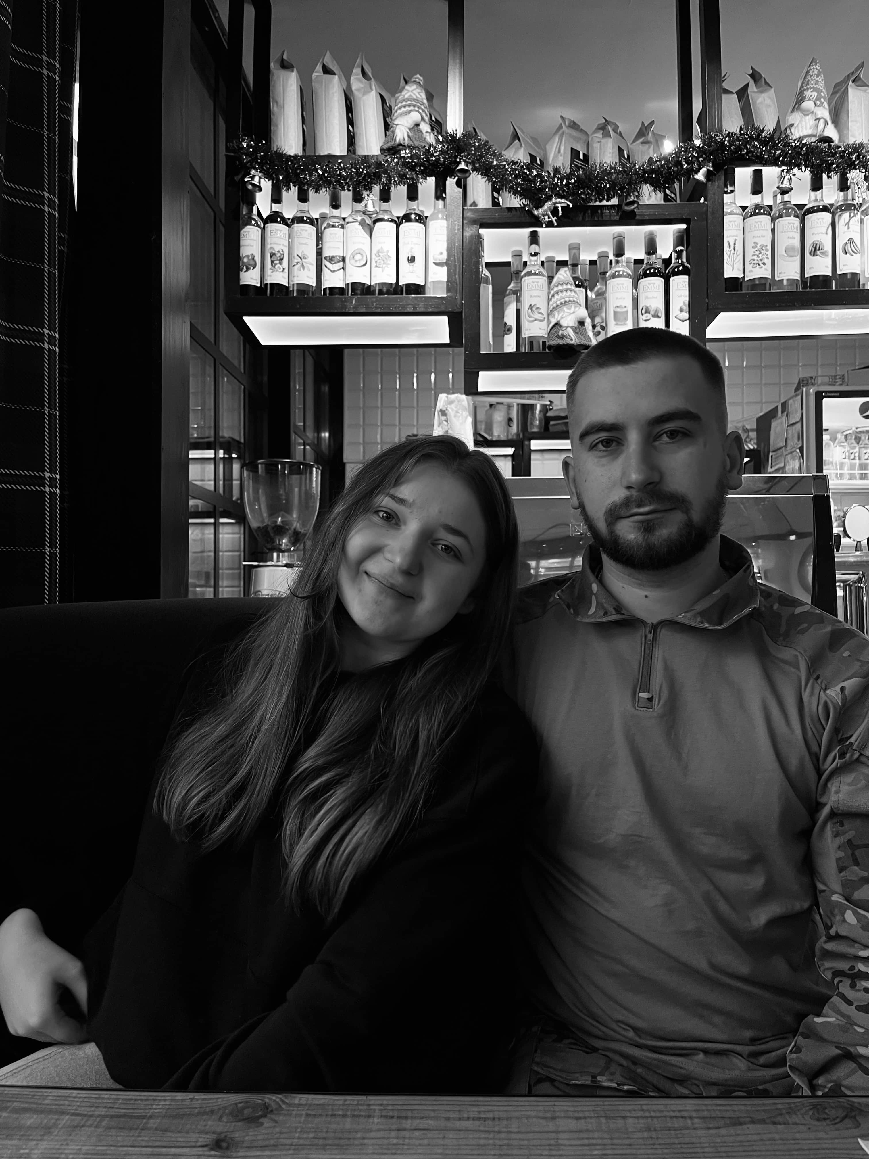 Зображення до посту: Допомагав племінникам з домашнім завданням, коли був на позиціях: згадаємо військового Сергія Кошіля