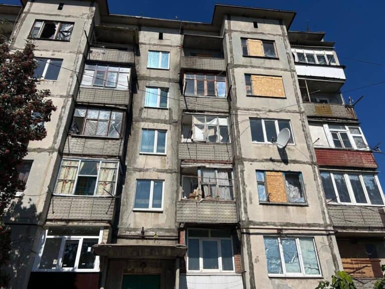 Россияне нанесли авиаудар по окраине Краматорска, последствия атаки уточняют