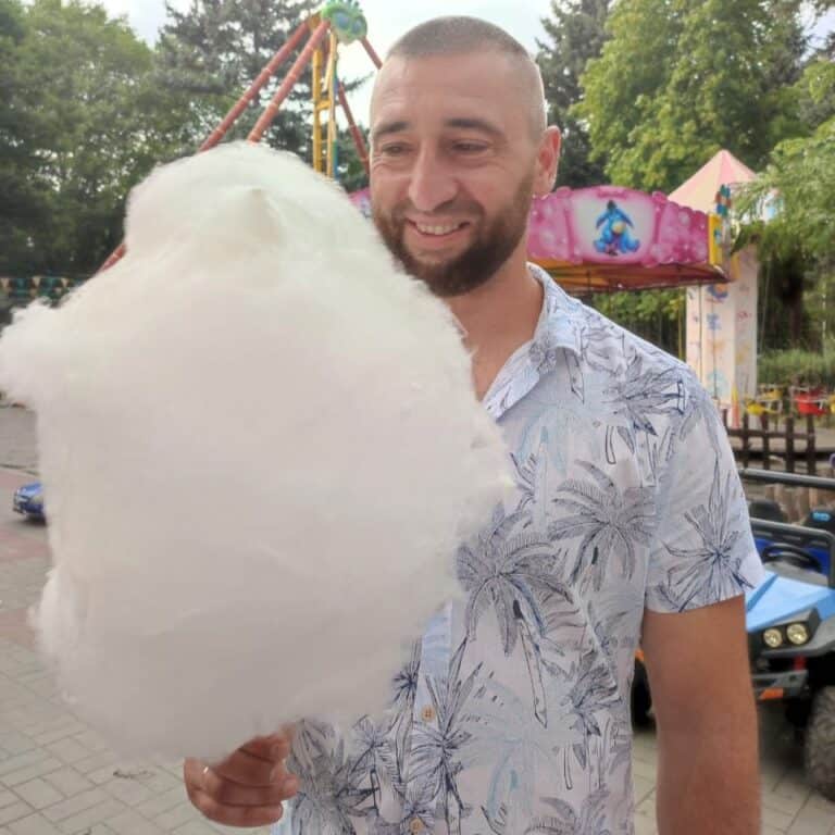 Мріяв звільнити рідний Лисичанськ: вшануймо військового Артема Попова, який загинув під Бахмутом